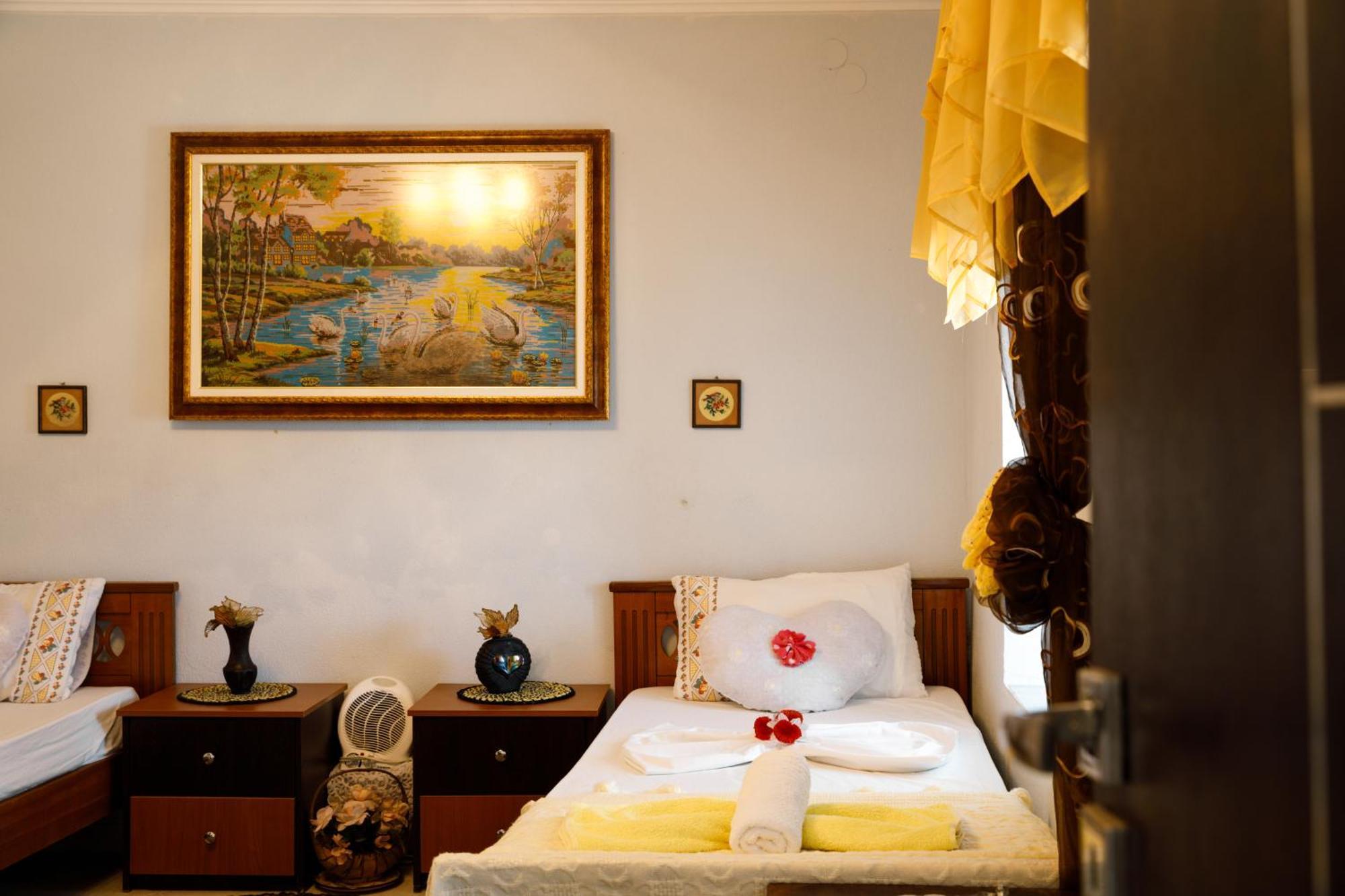 Leka Guesthouse Gjirokastër 外观 照片