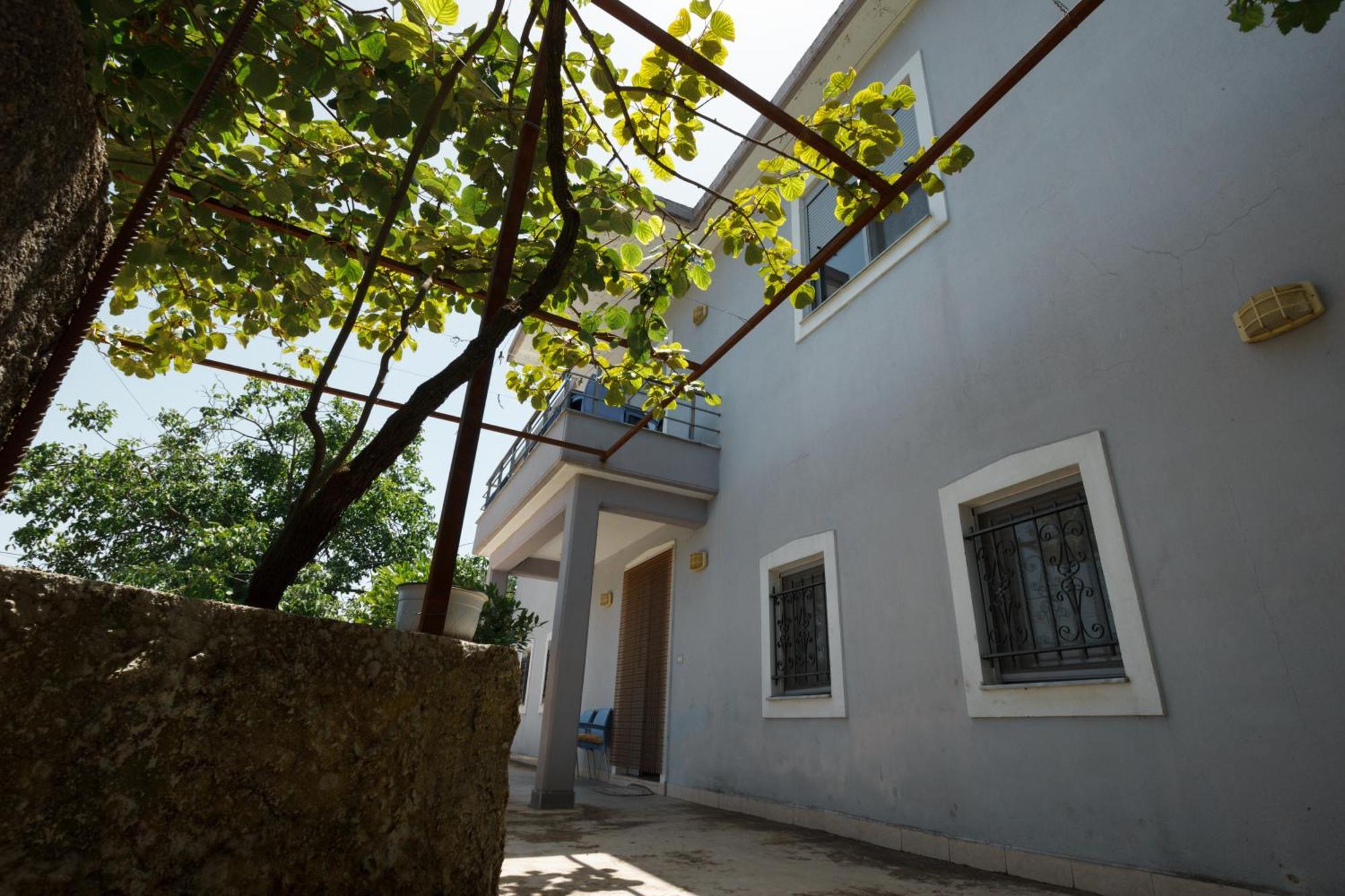 Leka Guesthouse Gjirokastër 外观 照片